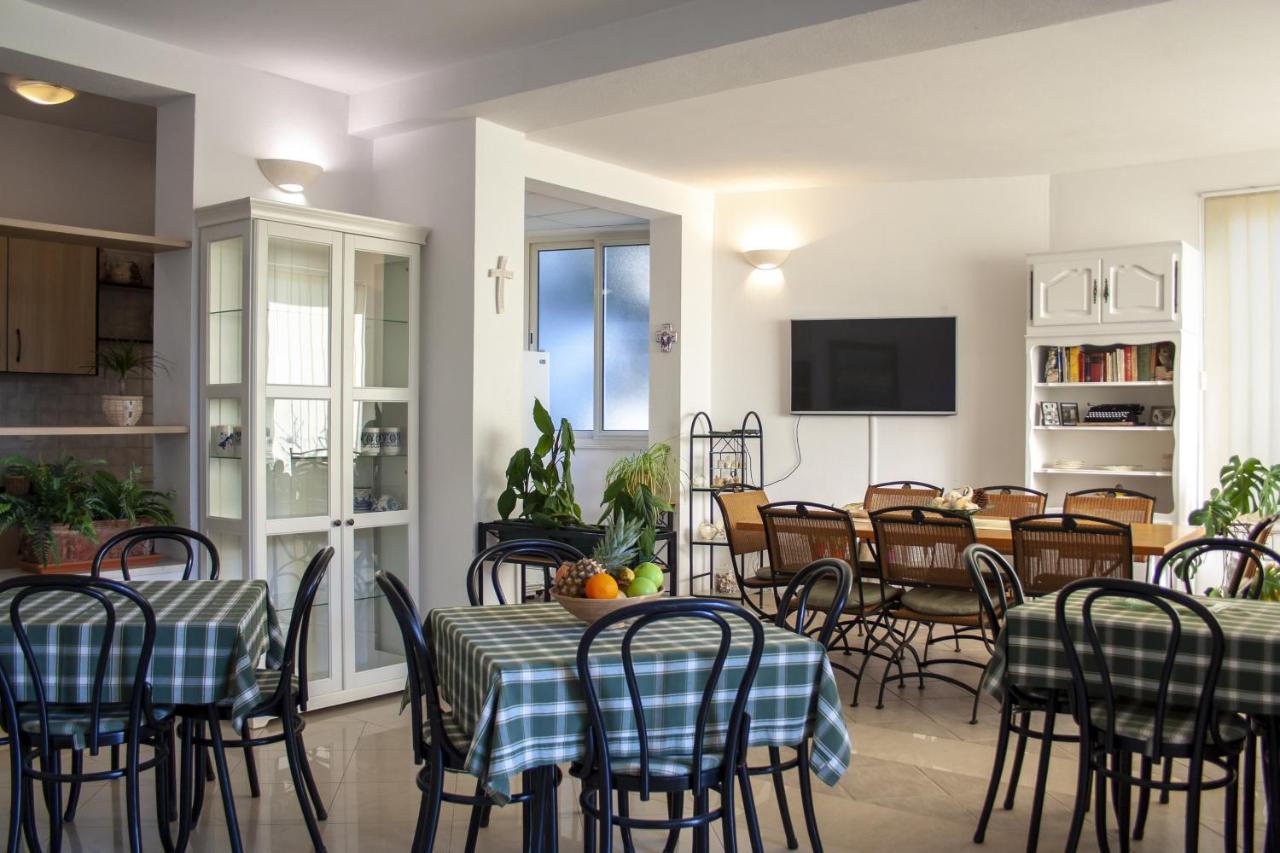 Apartments And Rooms By The Sea Baska Voda, Makarska - 2578 Bagian luar foto