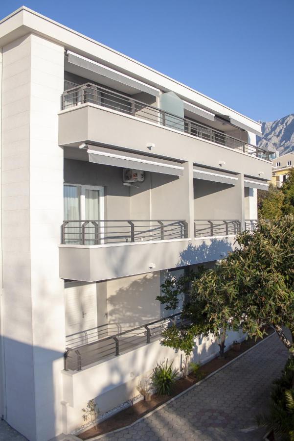 Apartments And Rooms By The Sea Baska Voda, Makarska - 2578 Bagian luar foto