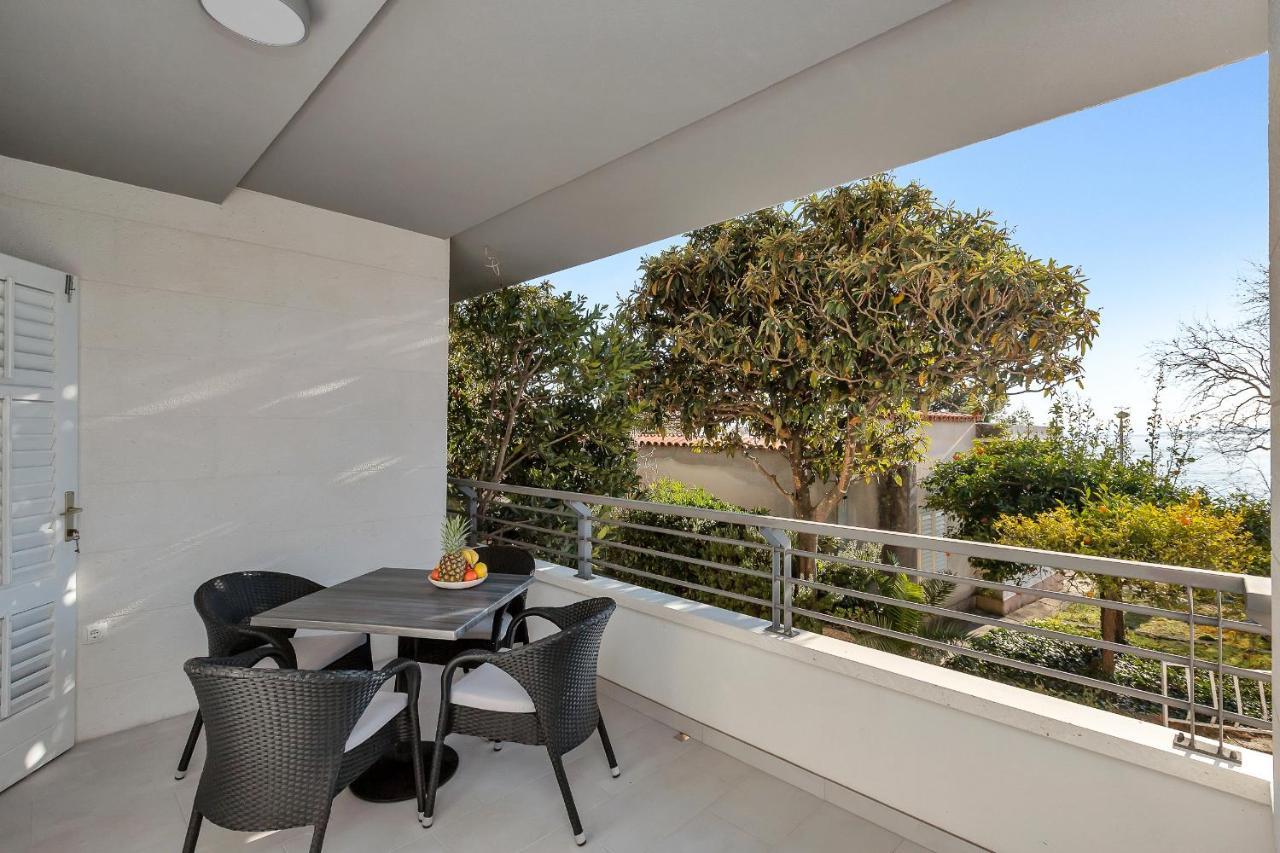 Apartments And Rooms By The Sea Baska Voda, Makarska - 2578 Bagian luar foto
