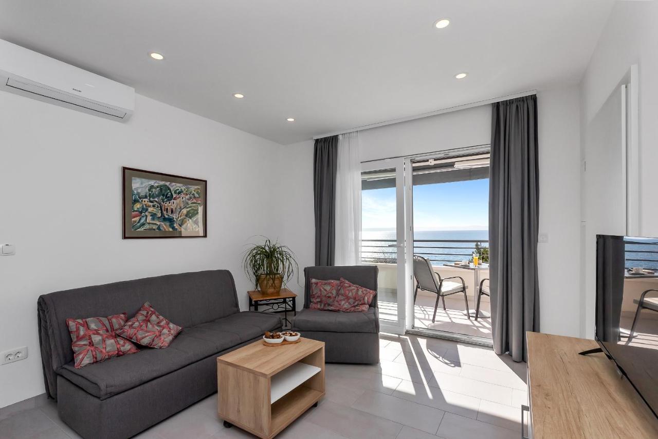 Apartments And Rooms By The Sea Baska Voda, Makarska - 2578 Bagian luar foto
