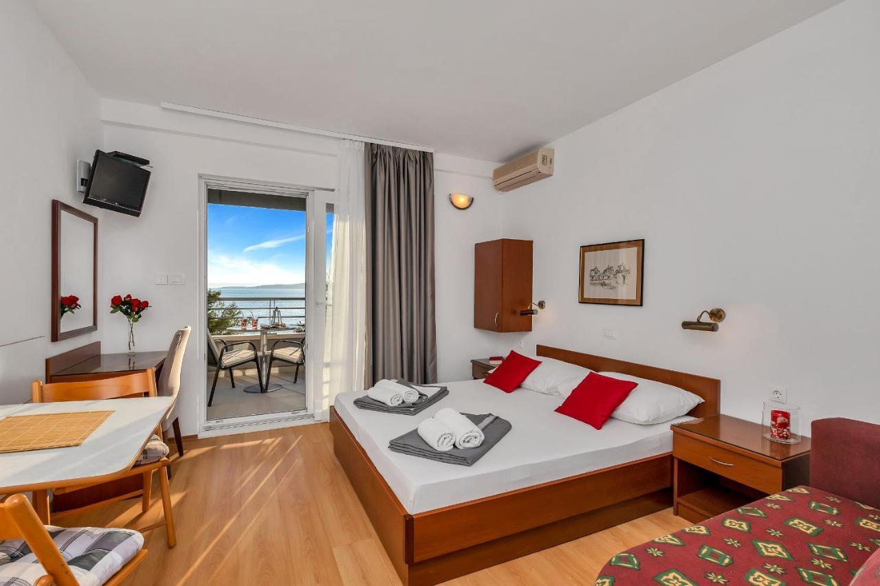 Apartments And Rooms By The Sea Baska Voda, Makarska - 2578 Bagian luar foto