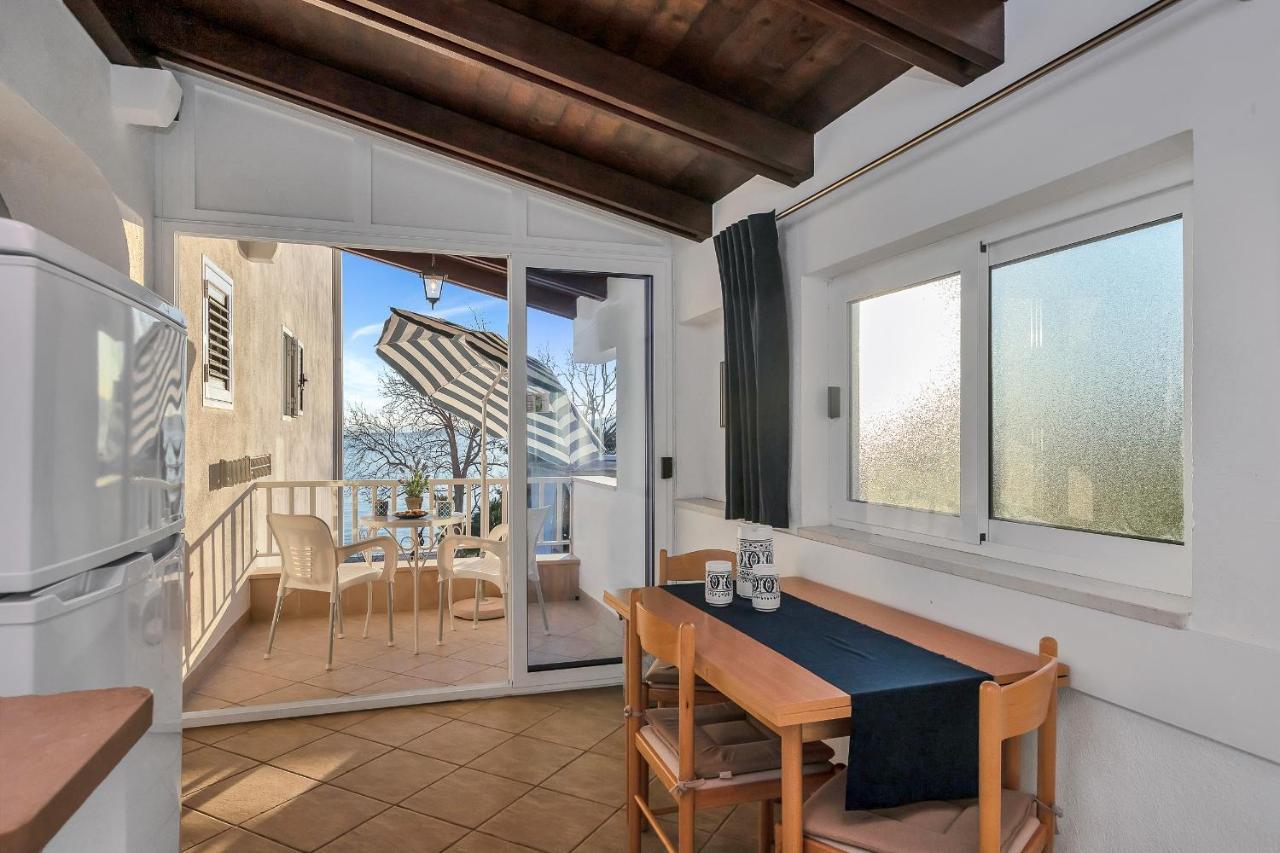 Apartments And Rooms By The Sea Baska Voda, Makarska - 2578 Bagian luar foto