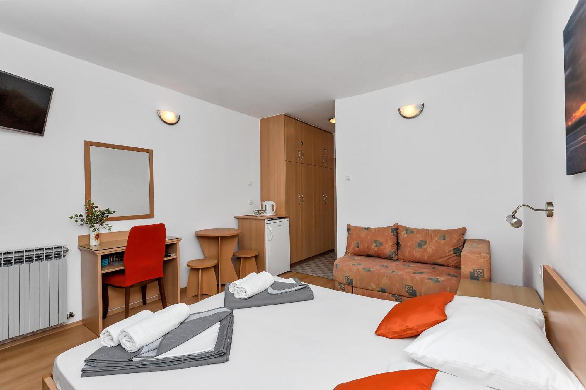 Apartments And Rooms By The Sea Baska Voda, Makarska - 2578 Ruang foto