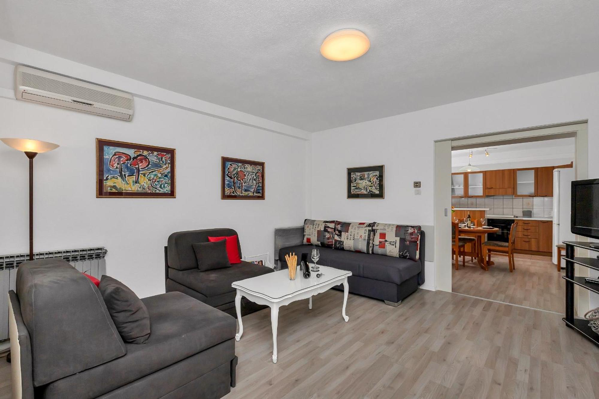 Apartments And Rooms By The Sea Baska Voda, Makarska - 2578 Ruang foto